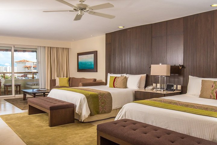 Img - Master suite ocean view