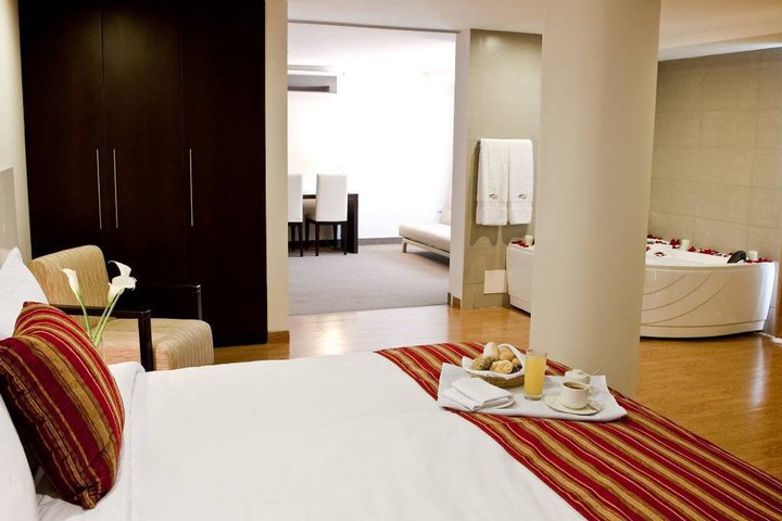 Img - Suite, bañera de hidromasaje