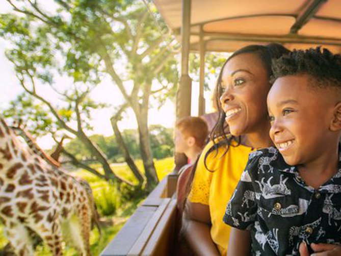 Descubre 4 increíbles parques temáticos