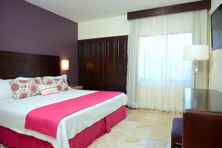 Img - 1-BR luxury suite