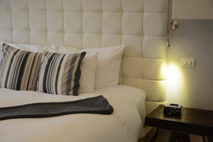 Img - Suite, 1 cama de matrimonio grande, bañera de hidromasaje