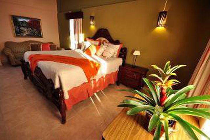 Img - Twin Two Queen Beds