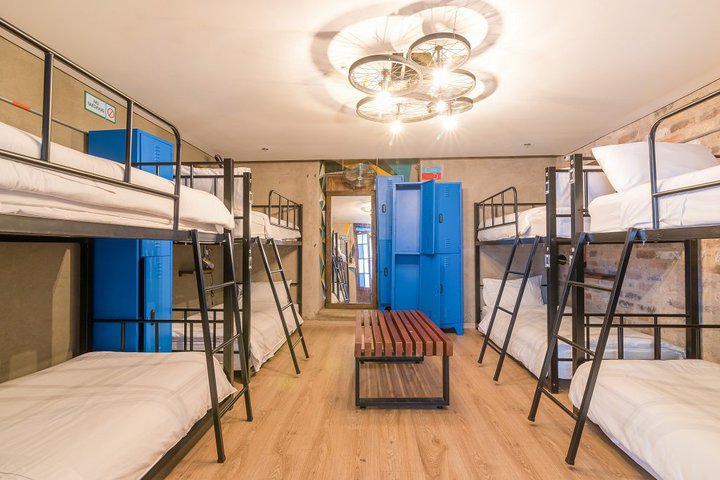 Img - Bed in Large Dorm