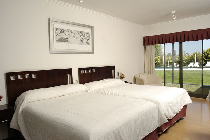 Img - Habitación clásica con 1 cama doble o 2 individuales, vistas al jardín