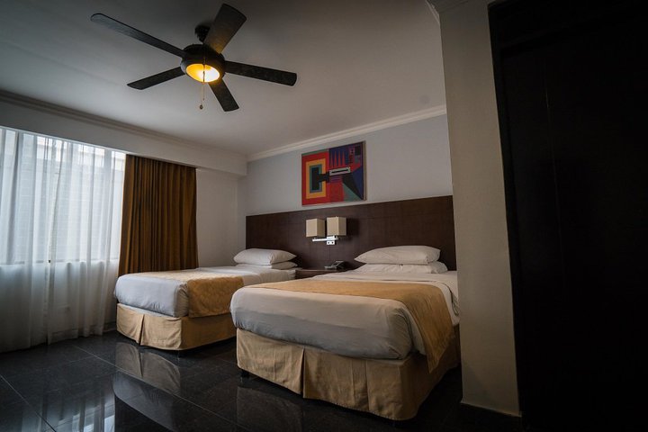 Img - Habitación doble superior, 2 camas de matrimonio