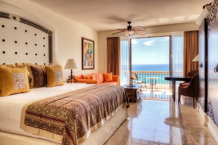 Img - Junior suite con balcón frente al mar