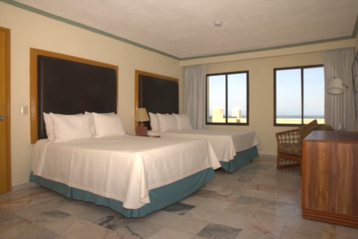 Img - Junior suite oceanfront