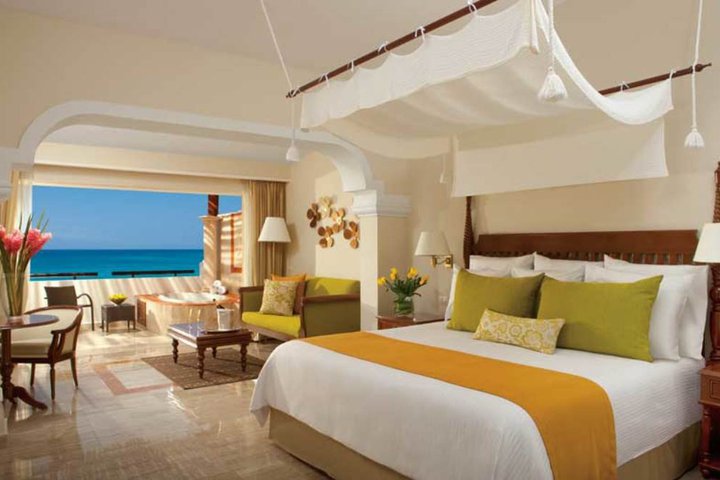 Img - Deluxe Junior Suite Tropical View King