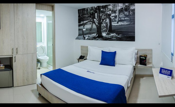 hotel laureles plaza medellin