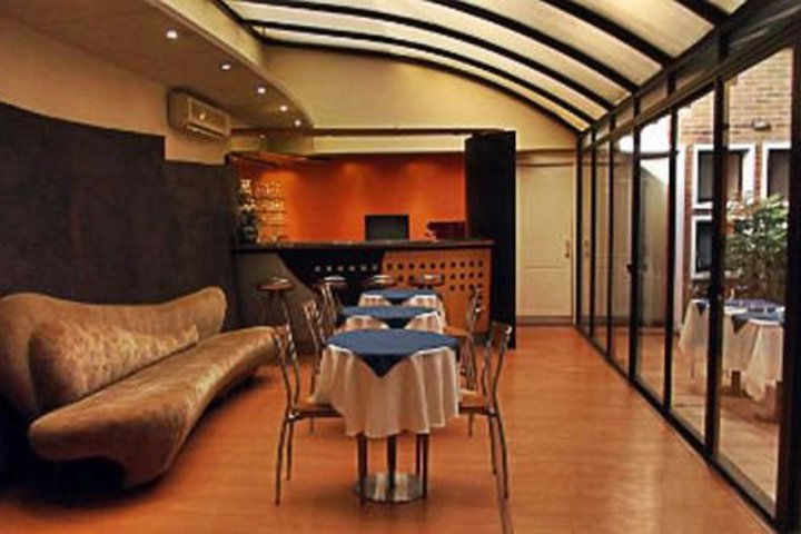 Img - Suite ejecutiva, 3 camas individuales