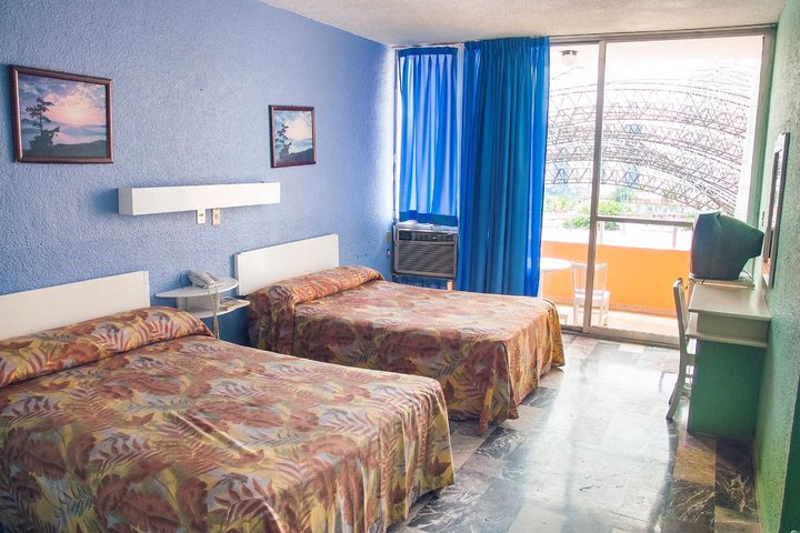 Img - Habitación familiar, 2 camas dobles