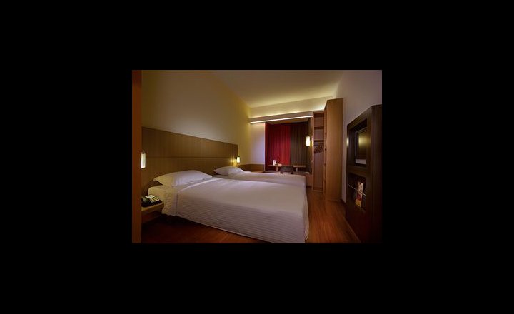 Ibis Singapore On Bencoolen Hotel Singapore Pricetravel