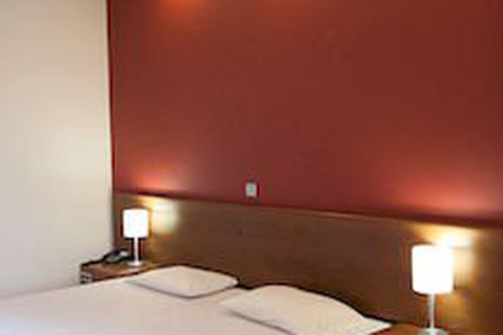 Img - Habitación estándar con 1 cama doble o 2 individuales