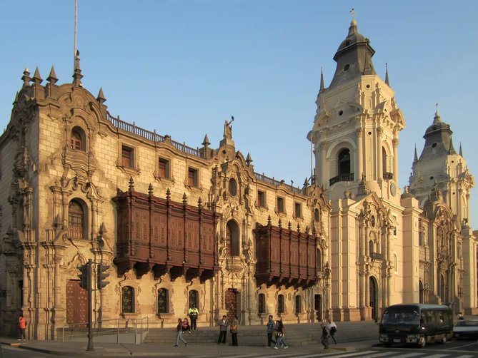 Paseo por la ciudad de Lima