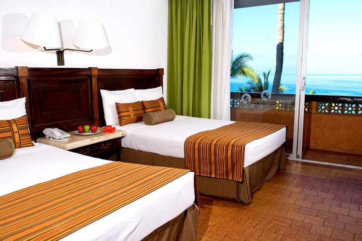 Img - Estándar doble con balcón vista al mar 2 camas