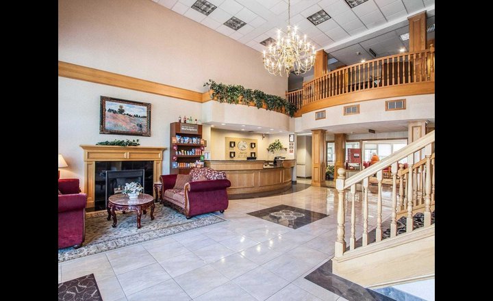 Comfort Suites Clackamas Hotel United States Of America Pricetravel