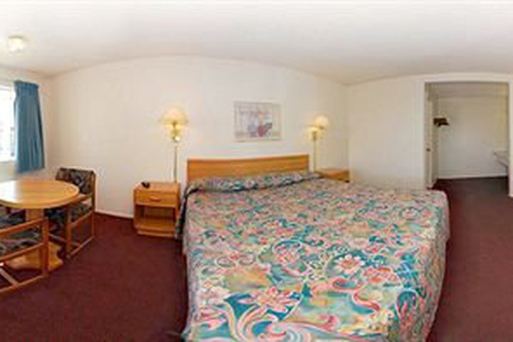 Img - Habitación estándar, 3 camas individuales, fumadores