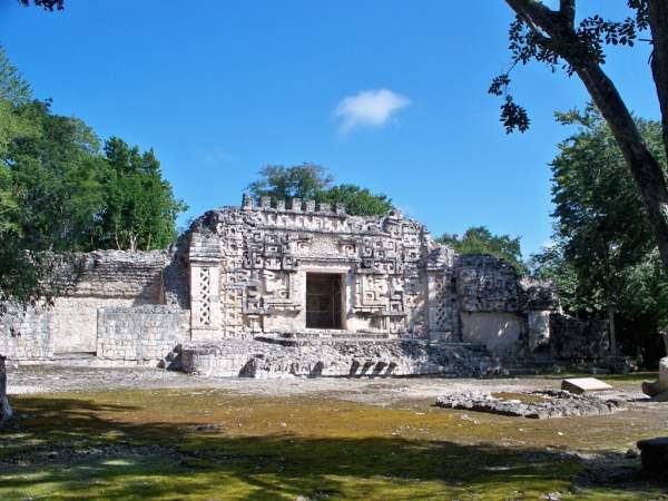 estilos-arquitectonicos-cultura-prehispanica-maya-URiviera-4