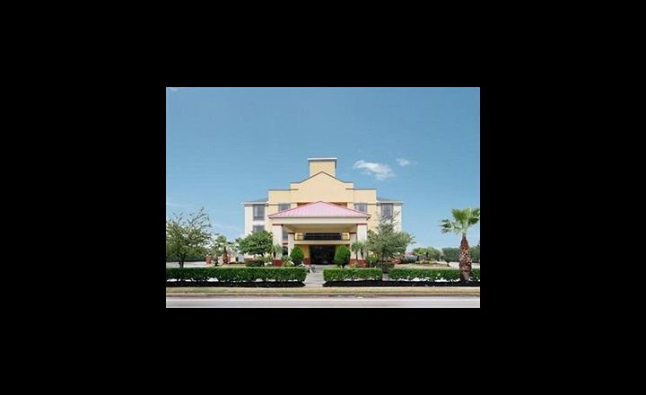 Comfort Suites Hotel Stafford United States Of America Pricetravel