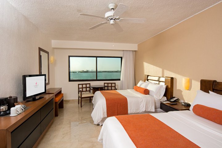 Img - Deluxe Room Lagoon View