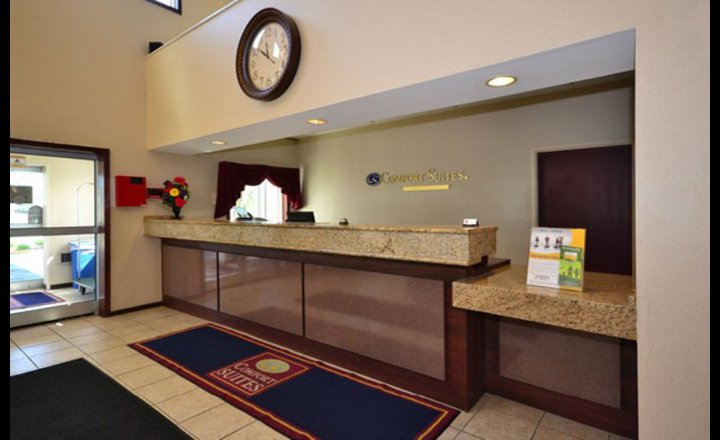 Comfort Suites Omaha Hotel United States Of America Pricetravel