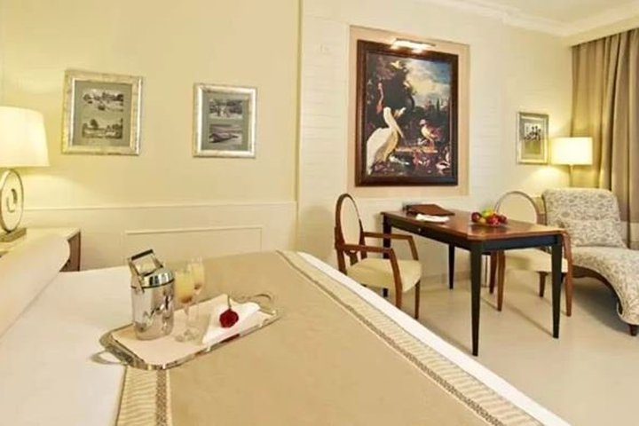 Img - Suite