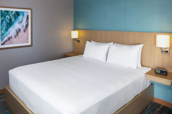 Img - Habitación, 1 cama de matrimonio grande con sofá cama