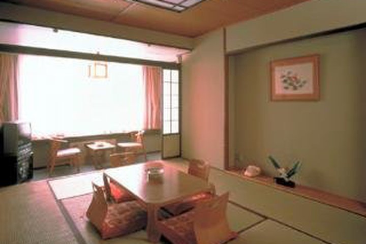 Img - Habitación tradicional, varias camas (4beds + Futon, Private Dinner & BF)