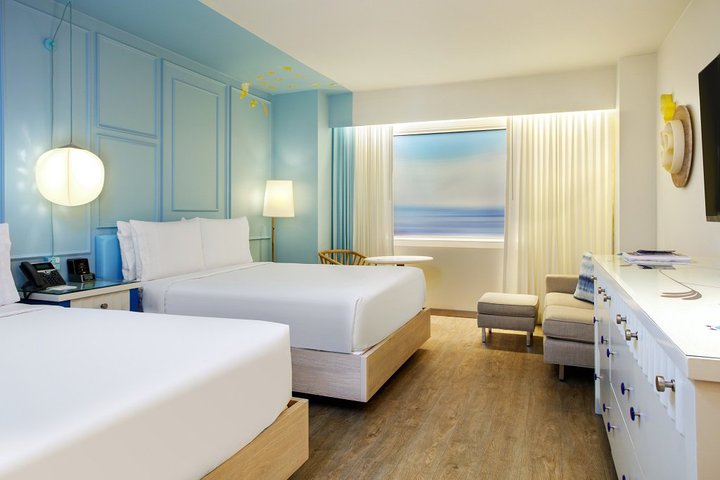 Img - Interior Queen MaxGuest(4) MaxChild(2)