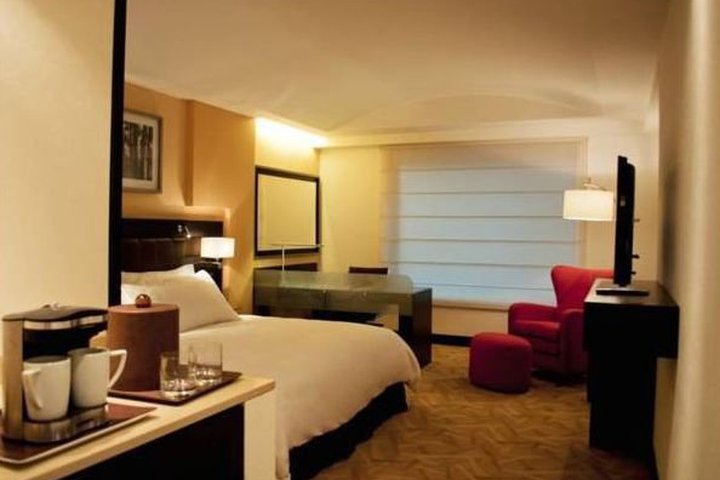 Img - Double King Size Bed