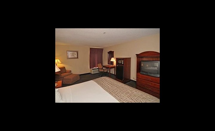 Quality Inn Hotel Fort Worth United States Of America Pricetravel