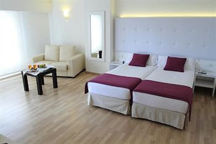 Img - Habitación superior, vistas al mar
