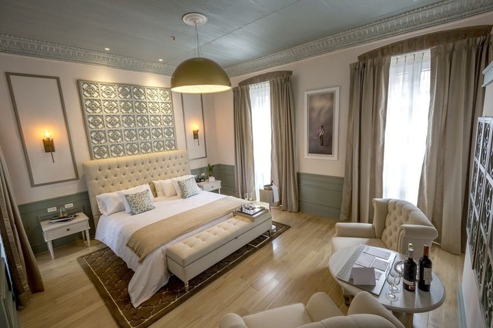 Img - Habitación de lujo con 2 camas individuales