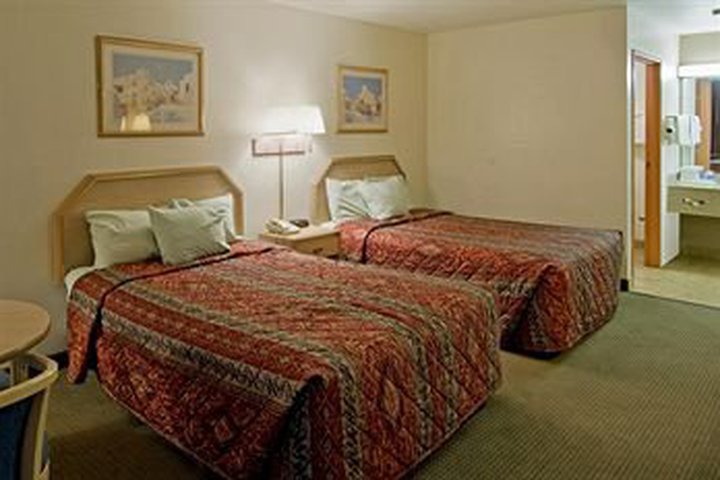 Img - Habitación básica, 1 cama de matrimonio grande, no fumadores