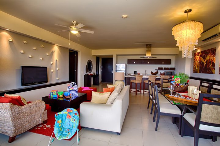 Img - 2 bedroom residence Family Emotion 3 kids free