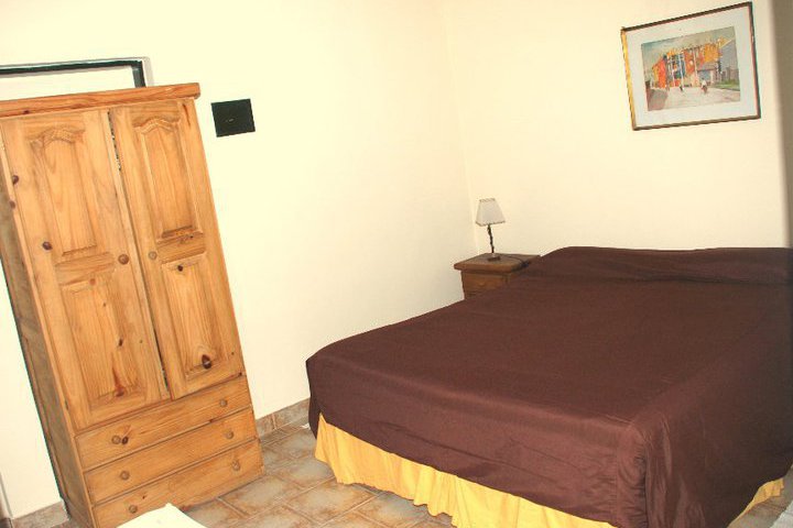 Img - Superior sencilla vista al jardín