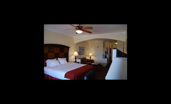 Holiday Inn Express Hotel Suites South Padre Island United