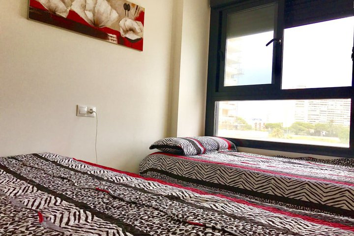 Img - Apartamento familiar, 2 habitaciones, terraza, vistas parciales al mar