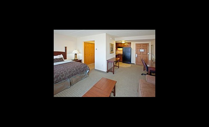 Staybridge Suites Indianapolis Downtown Convention Center Hotel