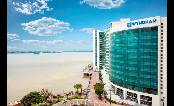 Wyndham Guayaquil, Puerto Santa Ana Hotel, Santiago de Guayaquil ...