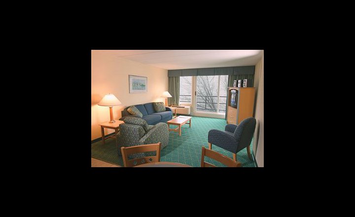 Club Wyndham Inn On The Harbor Hotel Newport United States Of America Pricetravel