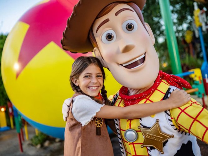 Disfruta los cuatro parques de Walt Disney World a precio especial