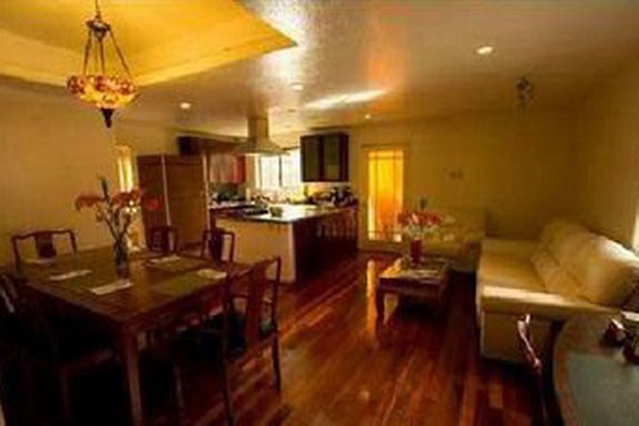 Img - Suite junior, 1 cama de matrimonio, lanai, vistas al jardín