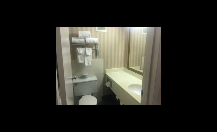 Americas Best Value Inn Suites Boise Hotel United States Of America Pricetravel