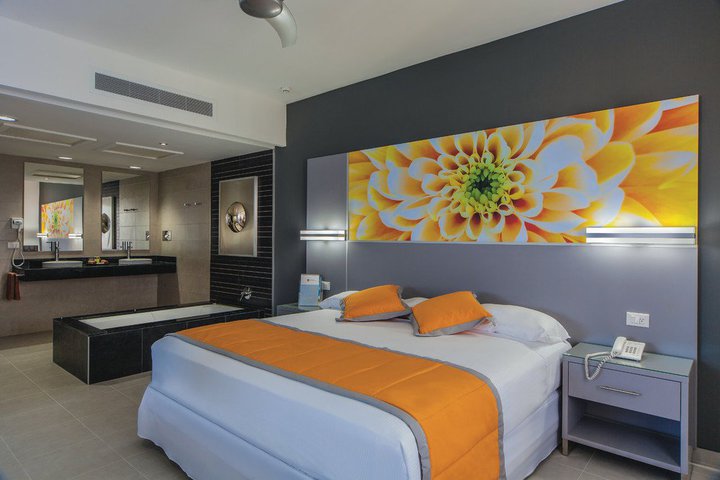 Img - Suite, vistas al mar (U)