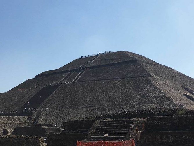 logo Teotihuacán al Amanecer