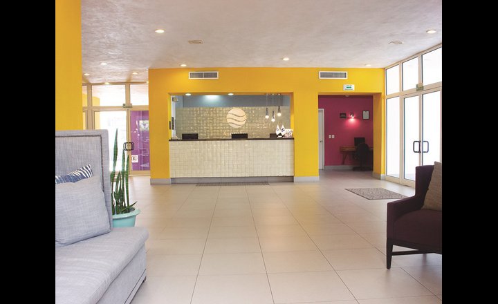 Comfort Inn Monterrey Valle Hotel Mexico Pricetravel