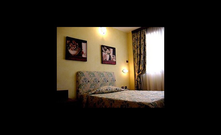 Air Hotel Milano Linate Segrate Italy Pricetravel - 