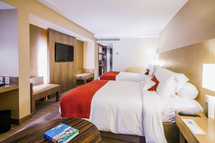 Img - Suite