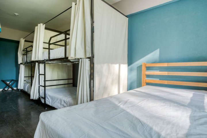 Img - Cama en dormitorio comunitario de 4 camas